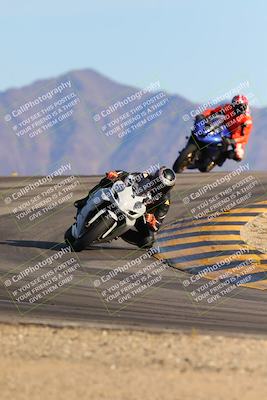 media/Dec-10-2023-SoCal Trackdays (Sun) [[0ce70f5433]]/Turn 12 (2pm)/